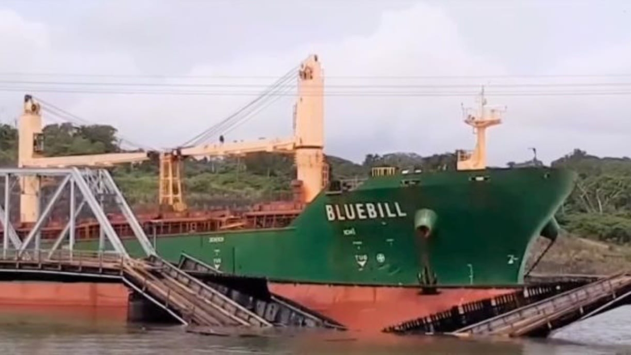 1593610161-Bluebill_Ship_Panama_Canal_incident.jpg